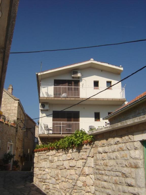 Apartment Zdravka Primošten Buitenkant foto
