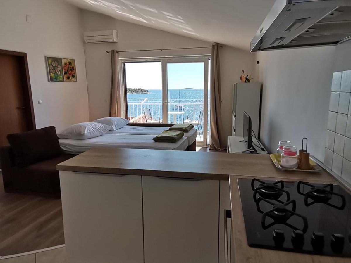 Apartment Zdravka Primošten Buitenkant foto